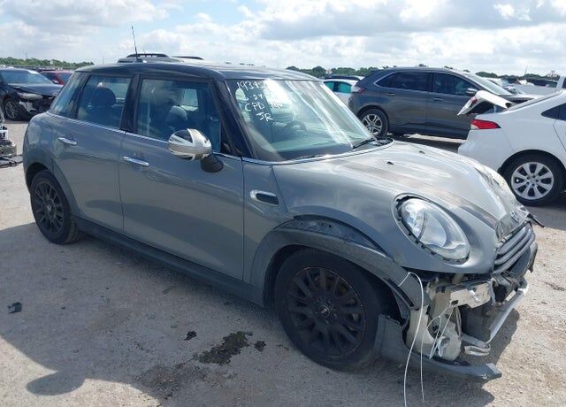 2016 MINI Cooper