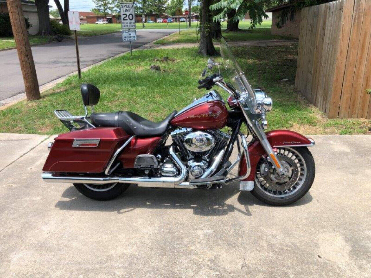 2010 HARLEY DAVIDSON FLHR / Road King