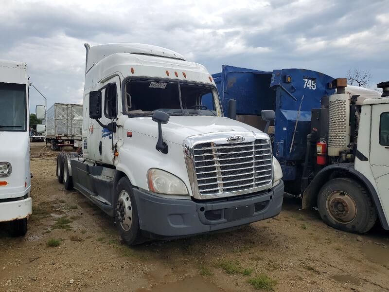 2015 FREIGHTLINER Cascadia