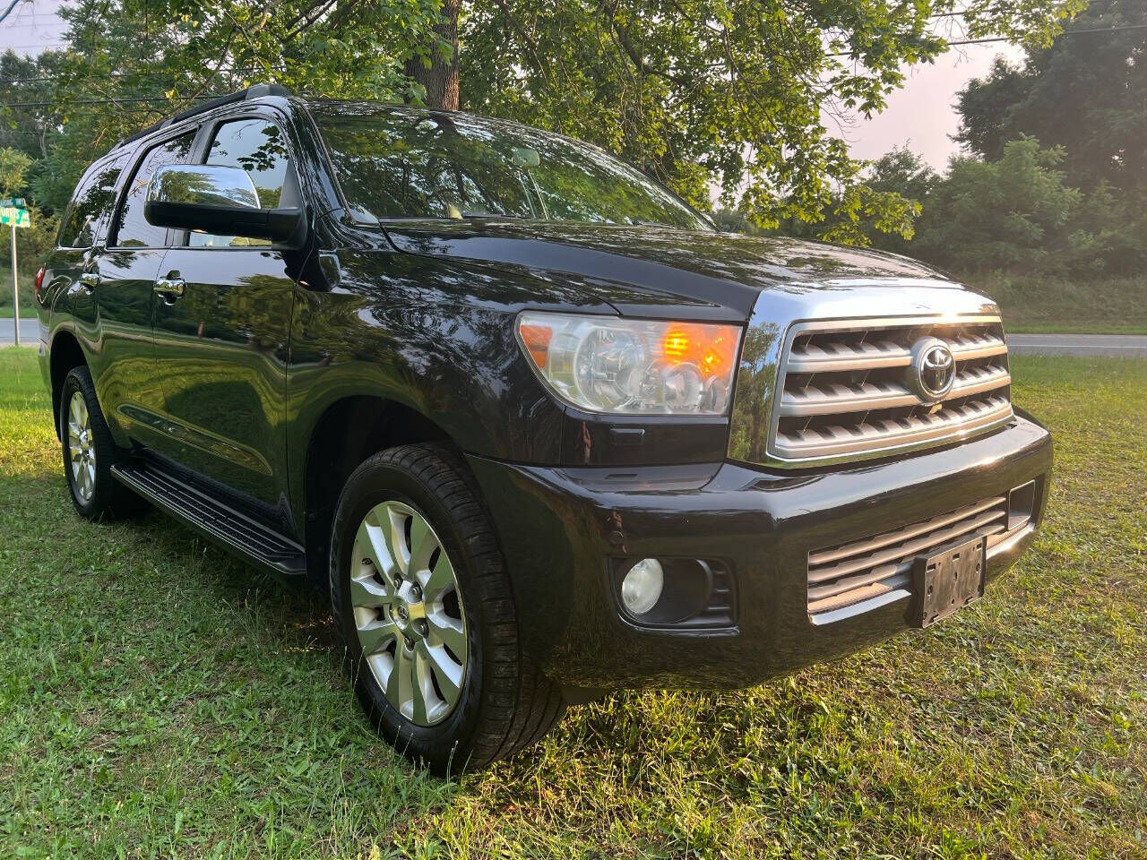 2012 TOYOTA Sequoia