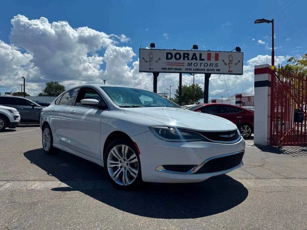 2016 CHRYSLER 200