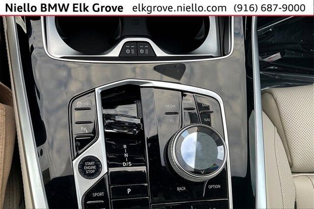 2025 BMW X7