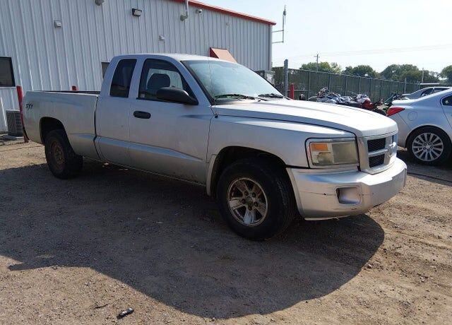 2008 DODGE Dakota