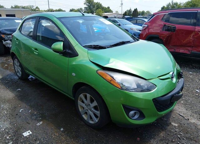 2011 MAZDA Mazda2
