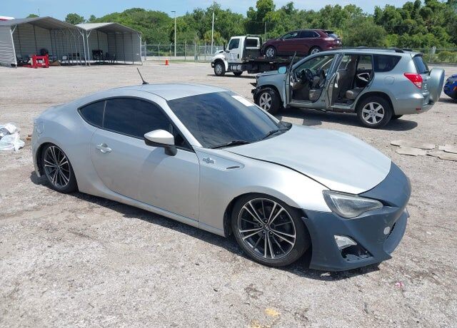 2013 TOYOTA Scion