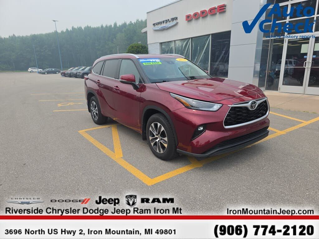 2022 TOYOTA Highlander