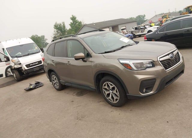 2021 SUBARU Forester