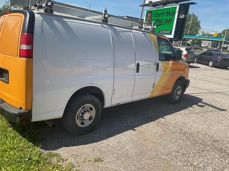 2017 CHEVROLET Express