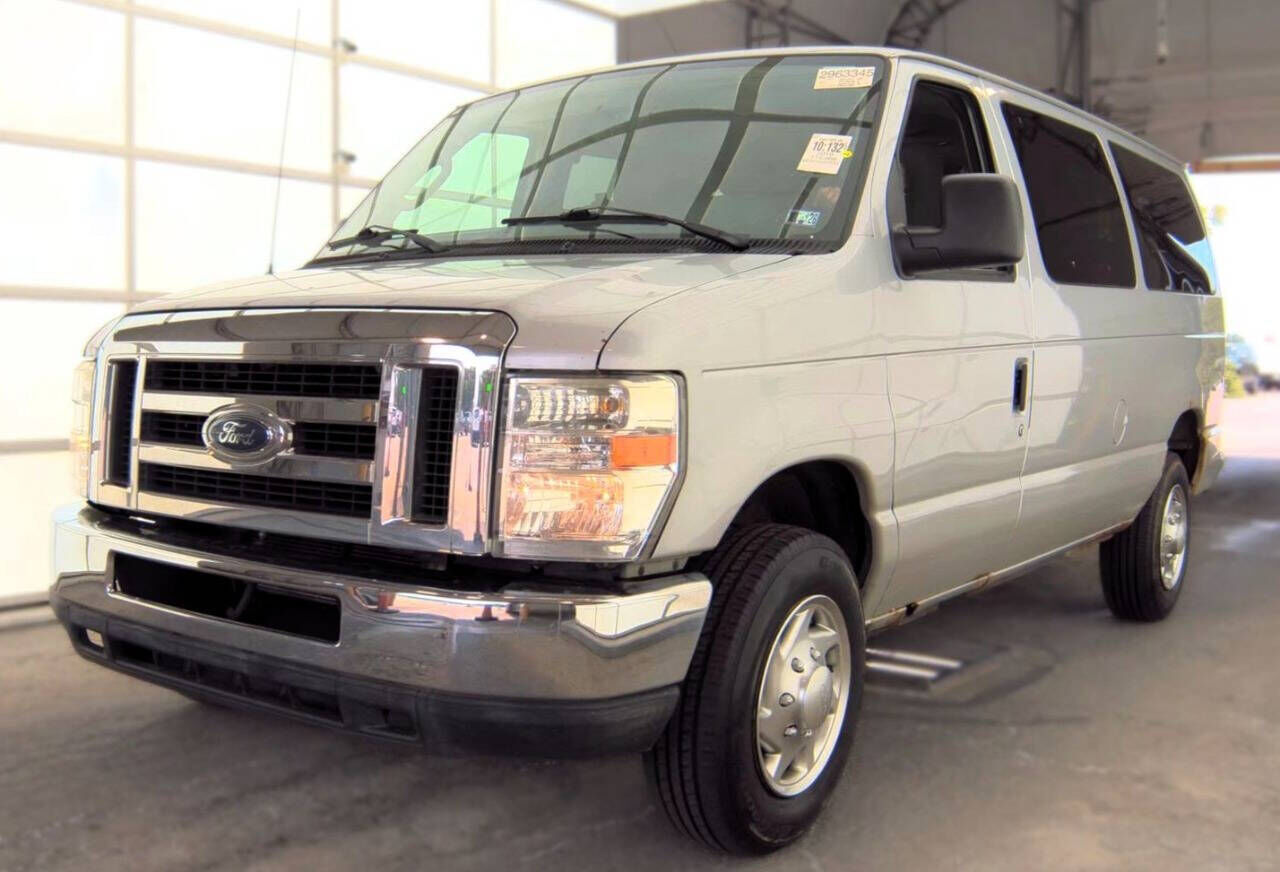 2010 FORD E-350