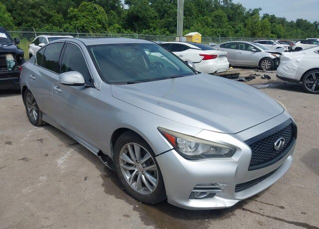 2016 INFINITI Q50