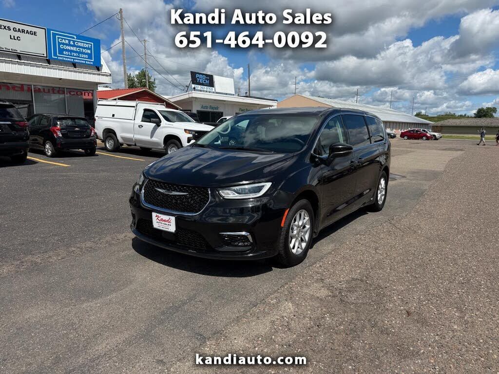 2023 CHRYSLER Pacifica