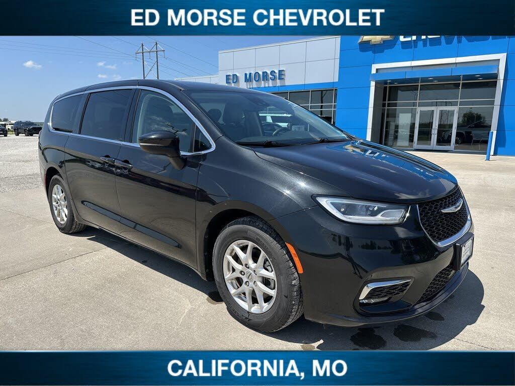 2023 CHRYSLER Pacifica