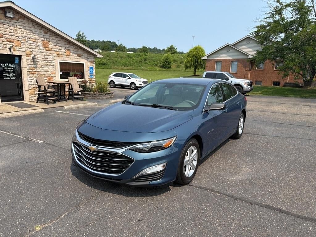 2024 CHEVROLET Malibu
