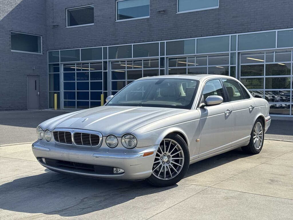 2006 JAGUAR XJ