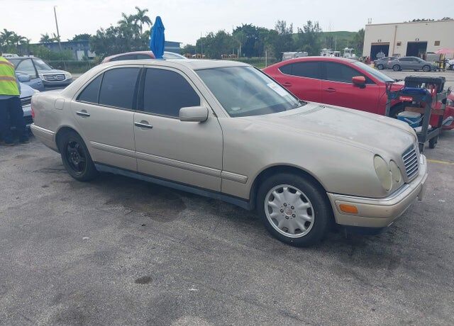1999 MERCEDES-BENZ E-Class