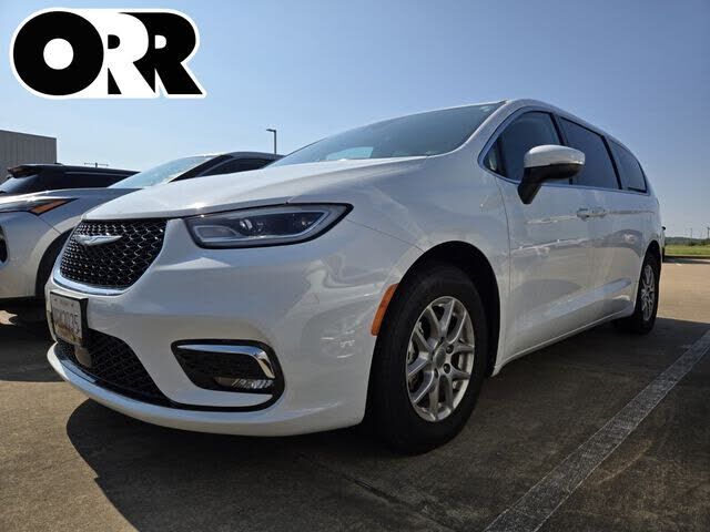 2023 CHRYSLER Pacifica