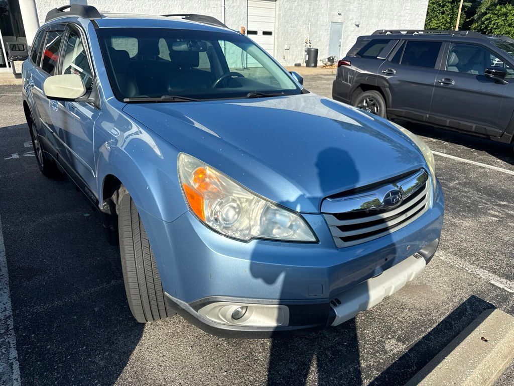 2012 SUBARU Outback