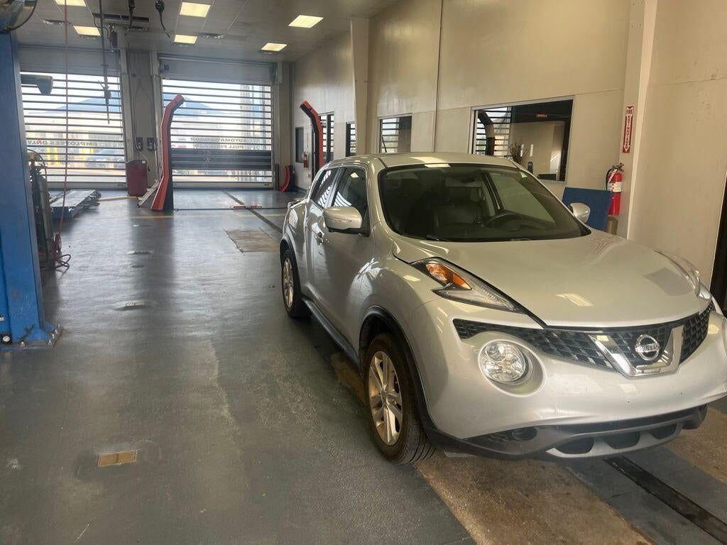 2016 NISSAN Juke
