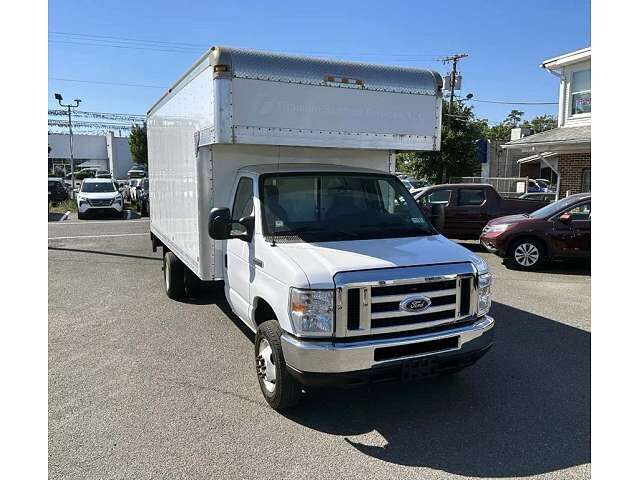 2018 FORD E-450