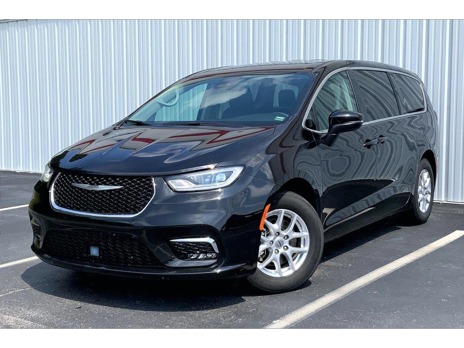 2023 CHRYSLER Pacifica
