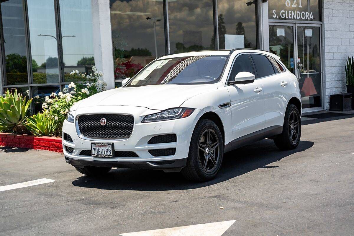 2017 JAGUAR F-Pace