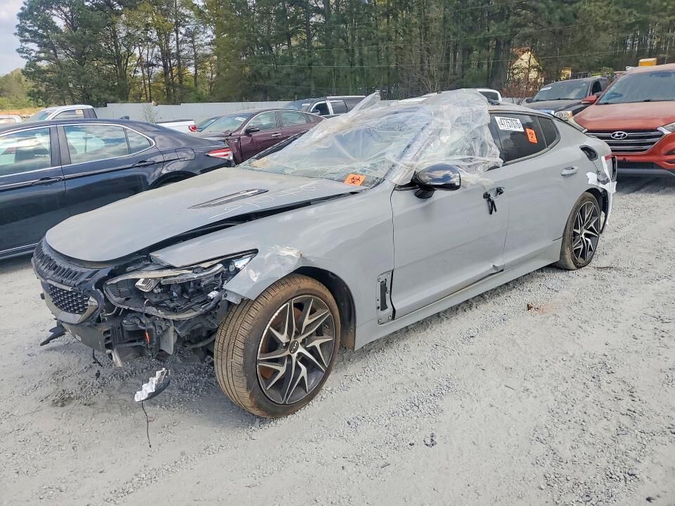 2022 KIA Stinger