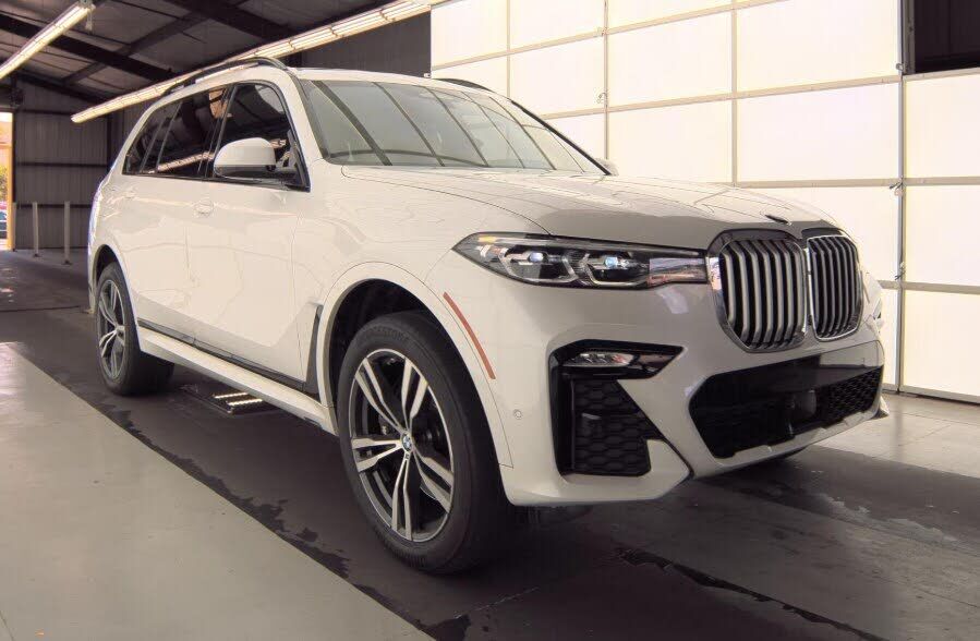 2022 BMW X7