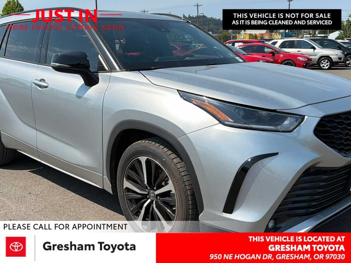 2022 TOYOTA Highlander