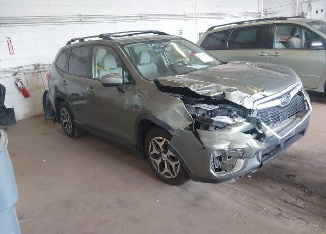 2019 SUBARU Forester