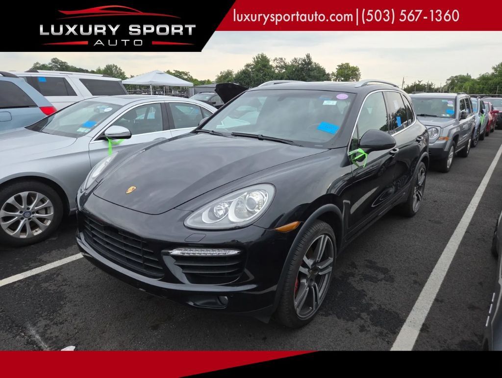2012 PORSCHE Cayenne