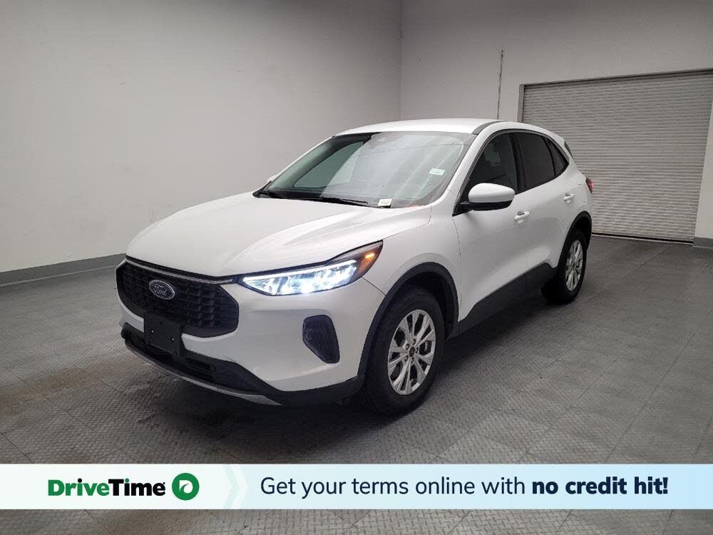 2024 FORD Escape