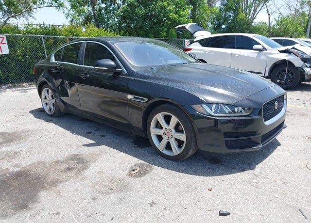 2017 JAGUAR XE