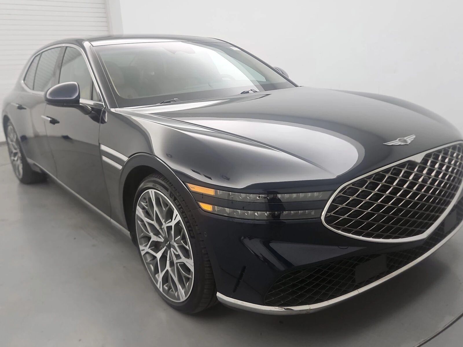 2023 GENESIS G90