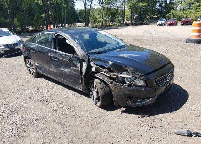 2017 VOLVO S60