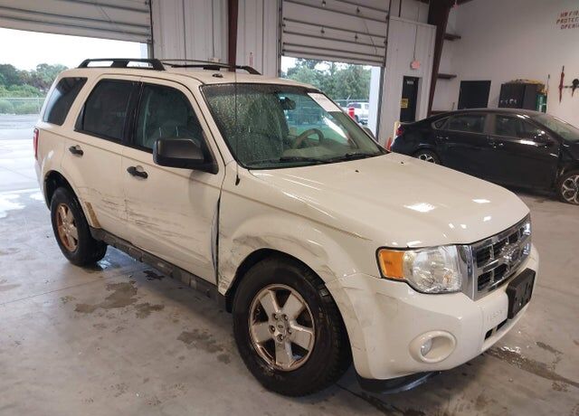 2011 FORD Escape