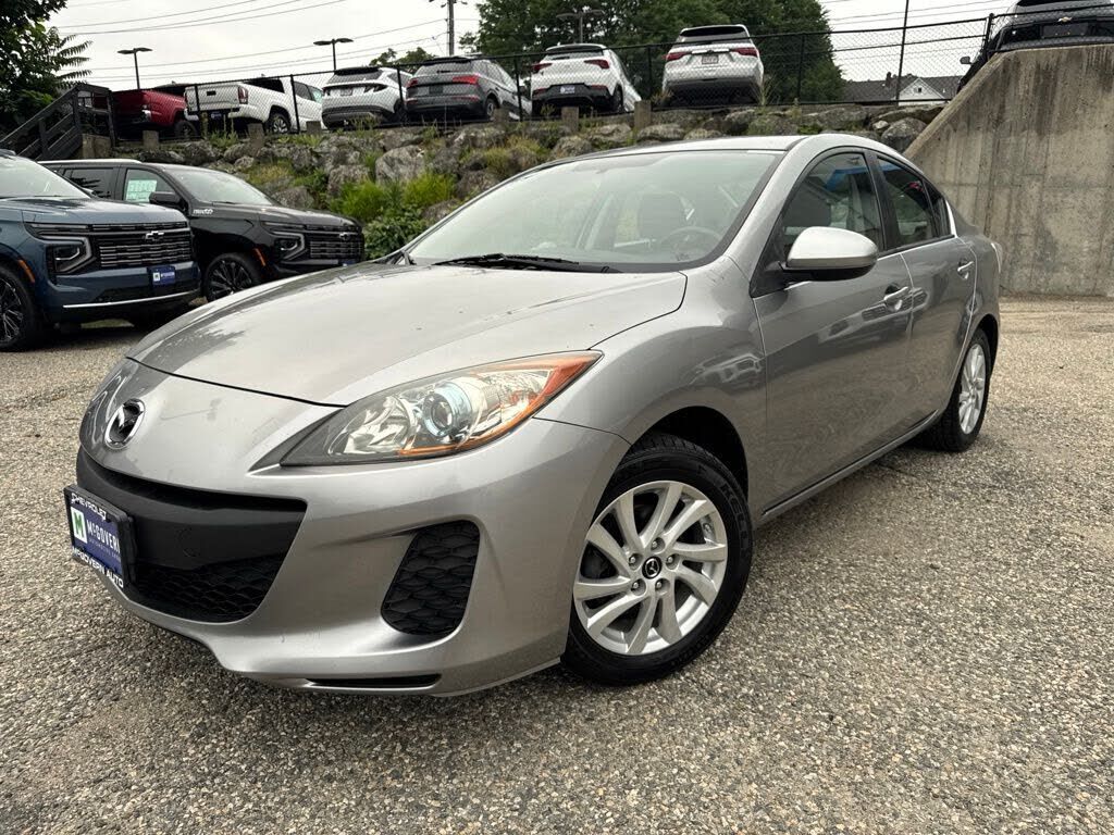 2013 MAZDA Mazda3