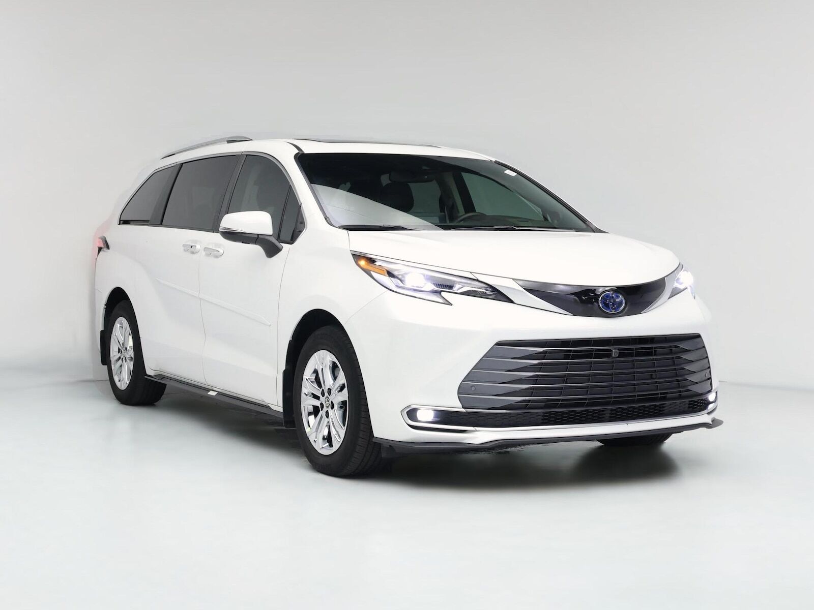 2024 TOYOTA Sienna