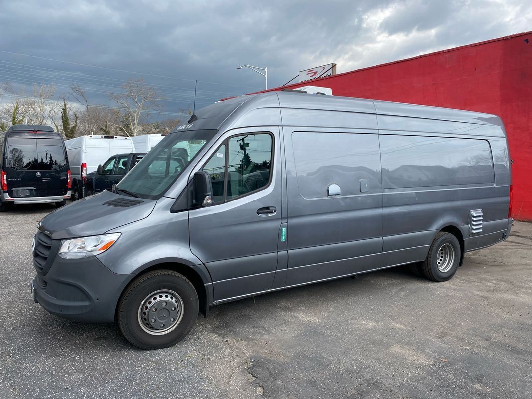 2022 MERCEDES-BENZ Sprinter