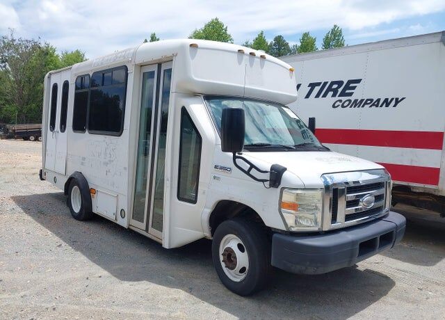 2015 FORD E-350