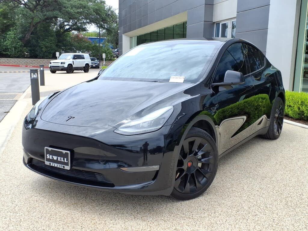 2023 TESLA Model Y