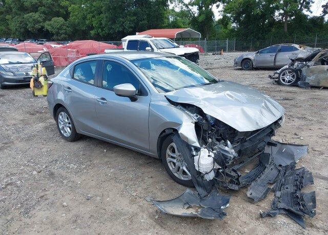 2016 TOYOTA Scion