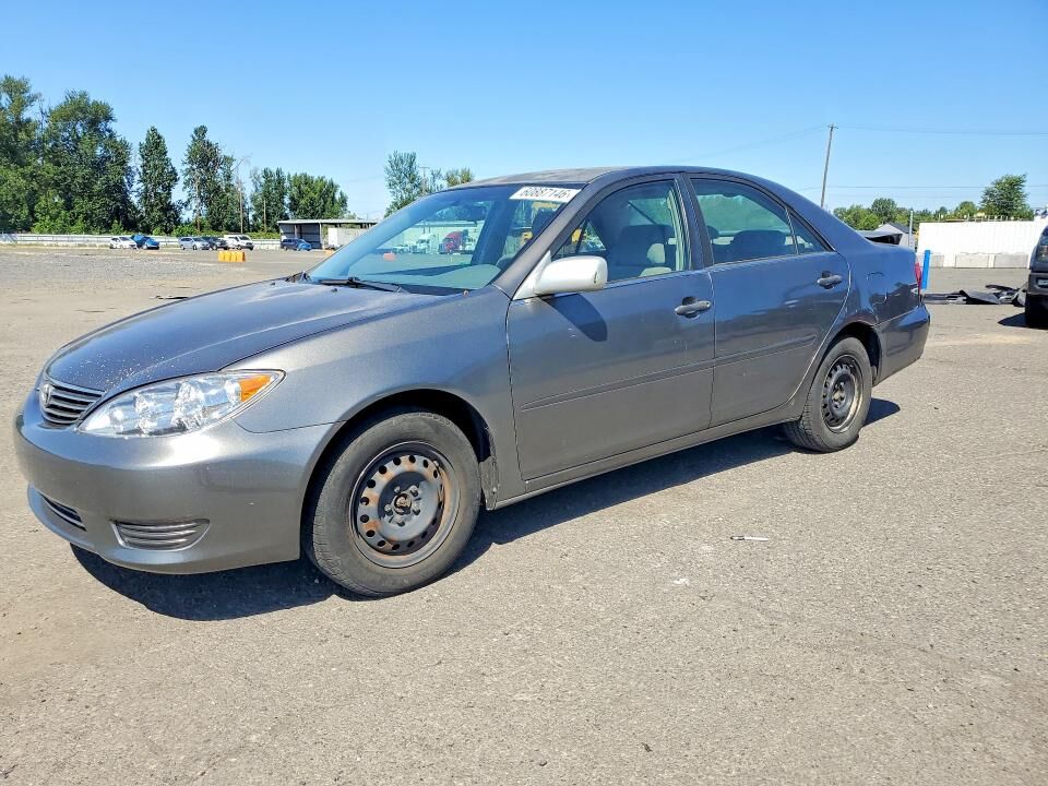 2005 TOYOTA Camry