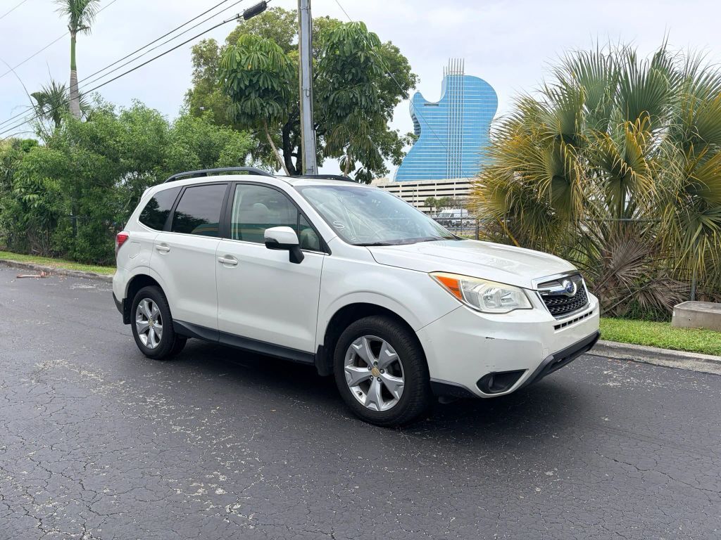 2014 SUBARU Forester
