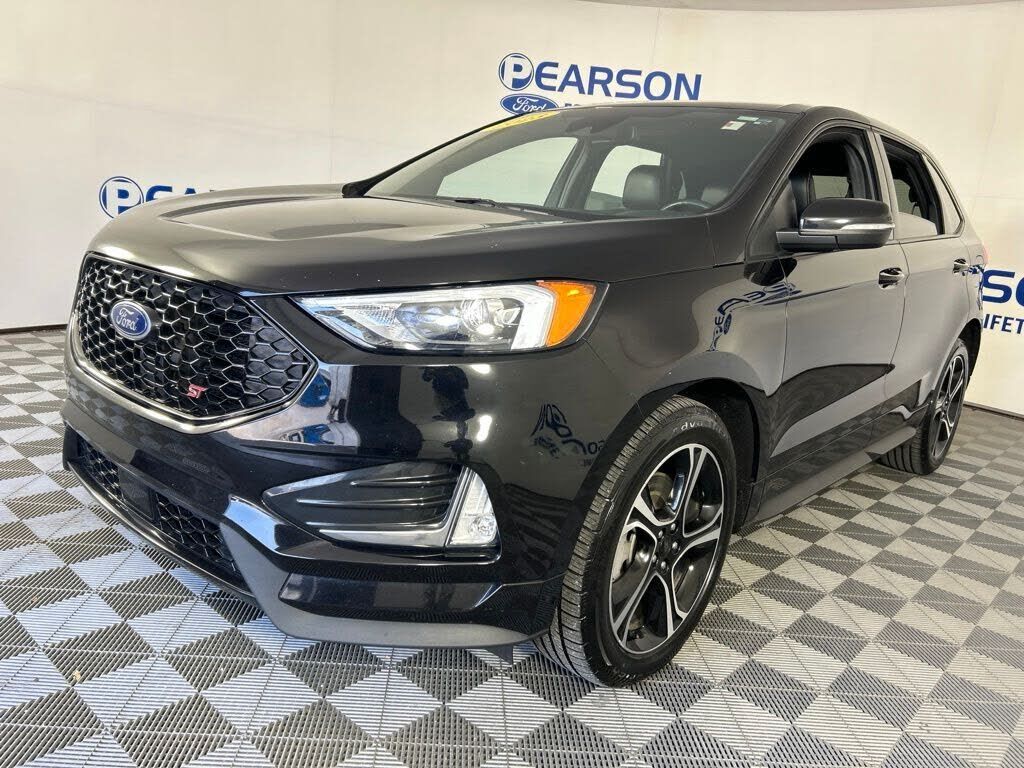 2023 FORD Edge