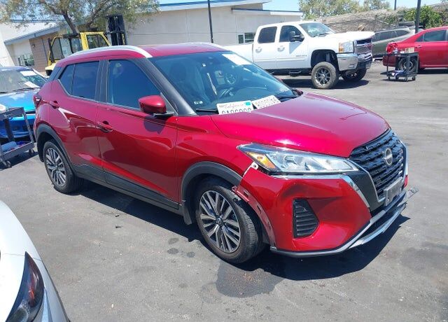 2022 NISSAN Kicks