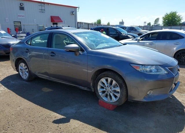2013 LEXUS ES