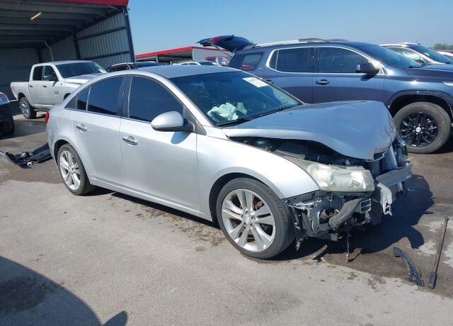 2013 CHEVROLET Cruze