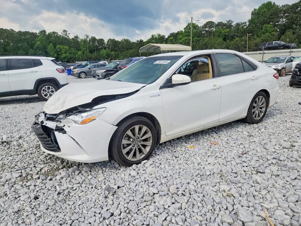2016 TOYOTA Camry