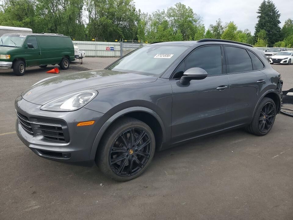 2022 PORSCHE Cayenne