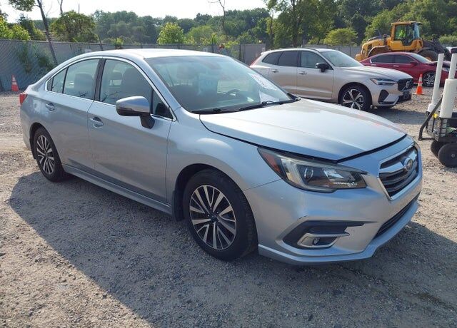 2018 SUBARU Legacy